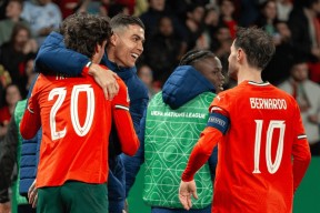 开云app-C罗焦点对战，科维托娃与30激战美国队分钟，比赛规则变更胜负难料！